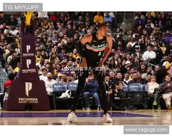 湖人对决马刺精彩纷呈赛季焦点之战引发球迷热议